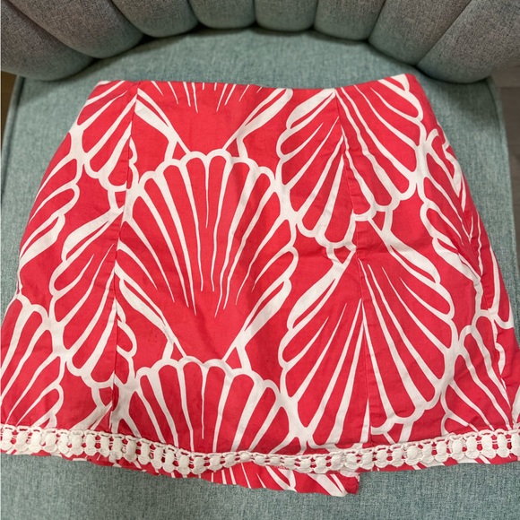 Crown & Ivy Coral Seashell Skort - Picture 3 of 3